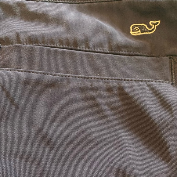 Vineyard Vines Mens blue shorts - Picture 3 of 3